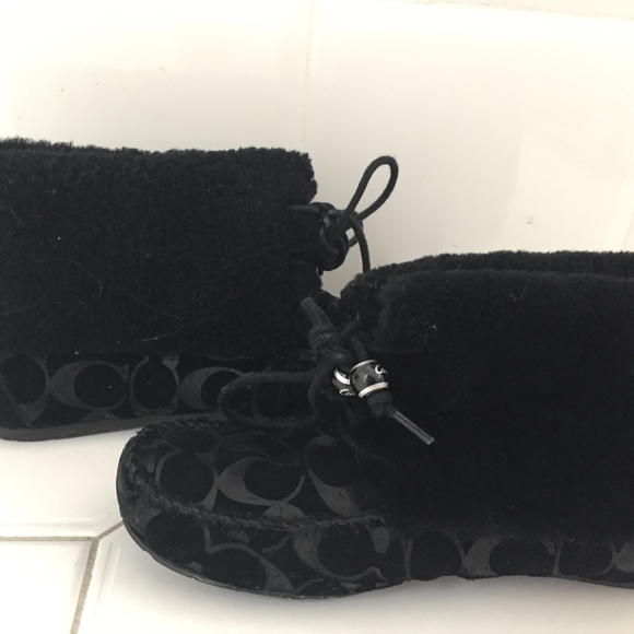 Coach - Picture 3 of 3